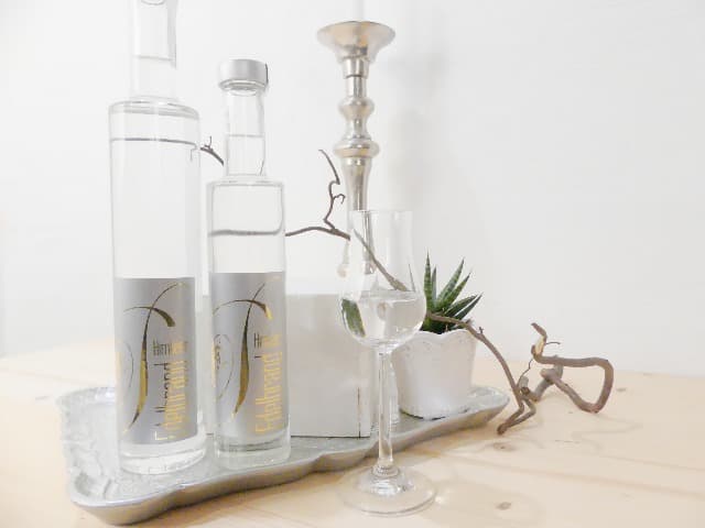 Brombeer-Edelbrand