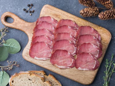 Wildschweinschinken mit Bio-Zutaten (100g) geschnitten von Venatio. Wildspezialitäten aus Jägerhand