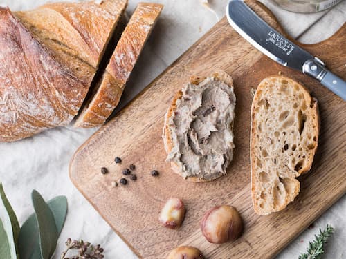 Wildpastete mit Steinpilzen und Maroni