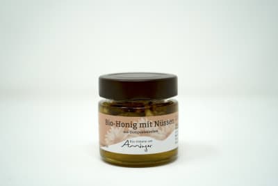 Bio-Honig mit Nüssen von Bio-Imkerei am Anninger