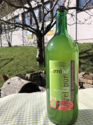 100% Bio-Fruchtsaft naturtrüb "Apfel pur" von Annahof - biologische Landwirtschaft Fam. Schabbauer