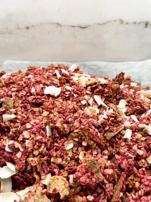 Pink Granola von The Blonde Bird